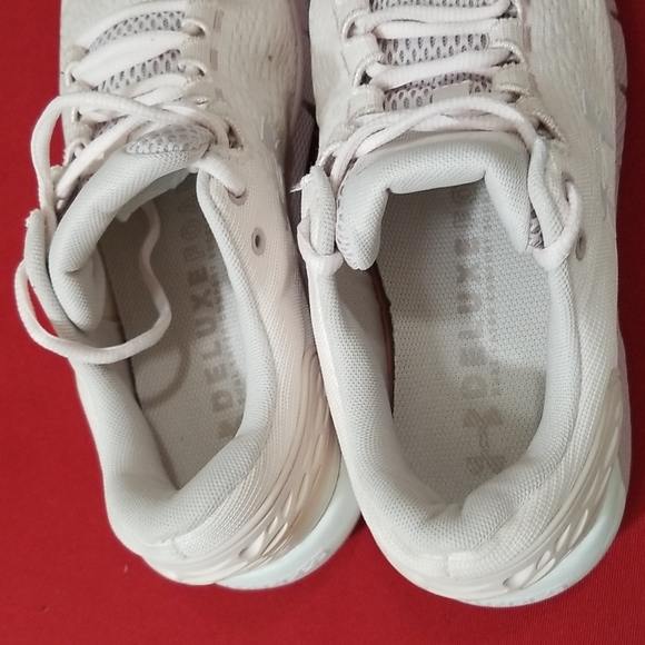 UNDER ARMOUR SNEAKERS - Picture 10 of 11